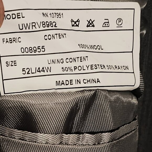 Emanuel Ungaro Men 2 Piece Light Gray Pin Stripped Suit 50L - Picture 9 of 16